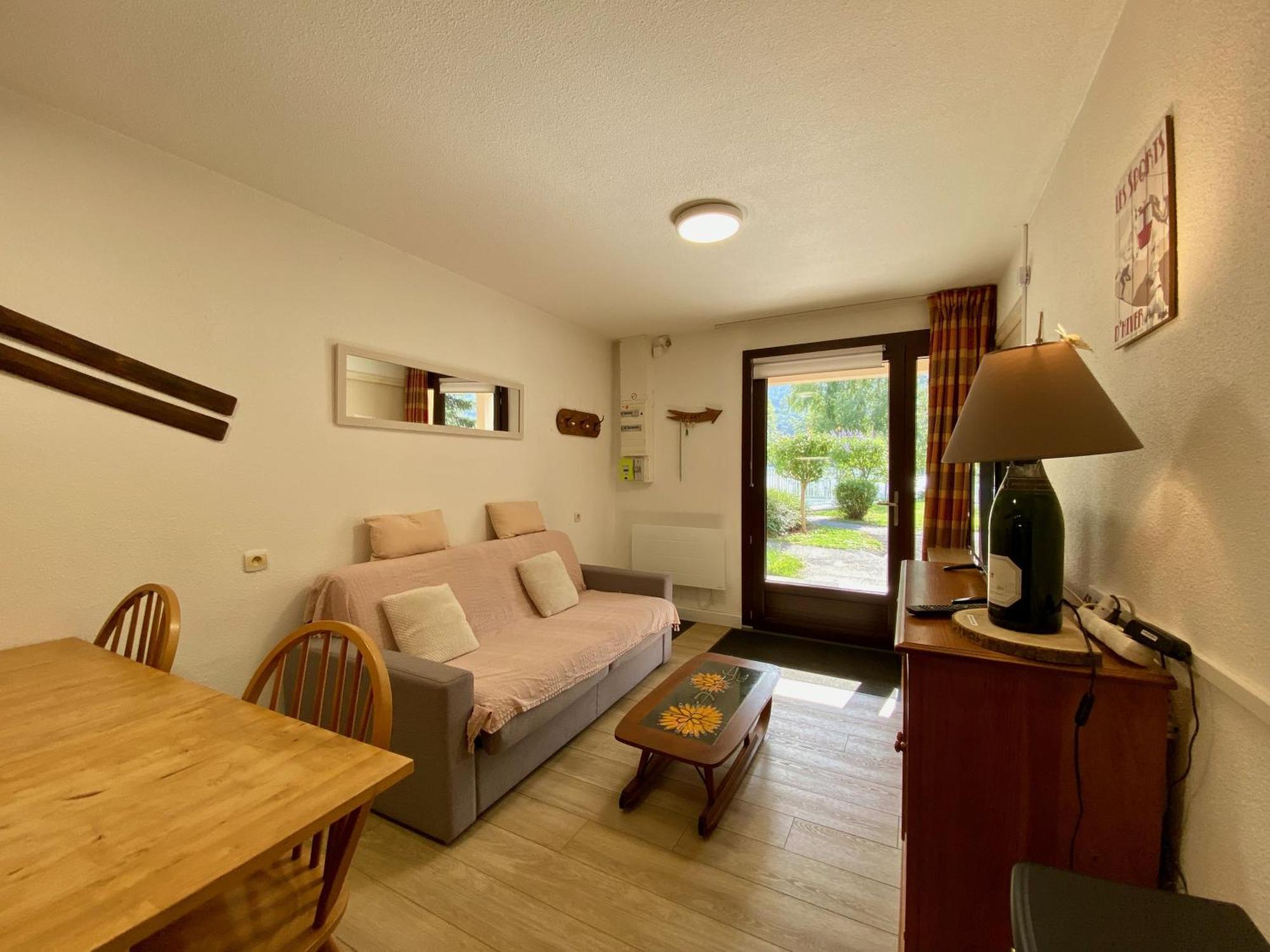 Charmant Logement De Plein Pied Avec Piscine 2* Loudenvielle Bagian luar foto